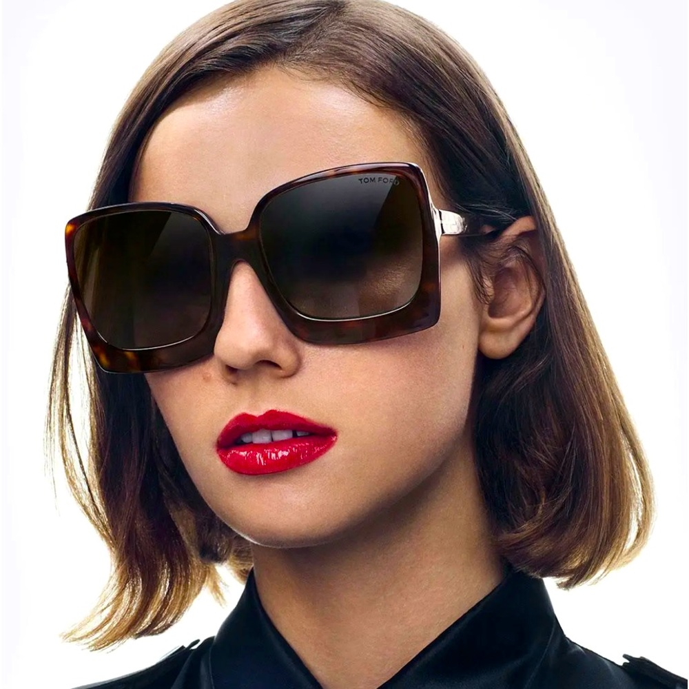 TOM FORD Katrine 02 Square Acetate
Sunglasses in Dark Havana FT617